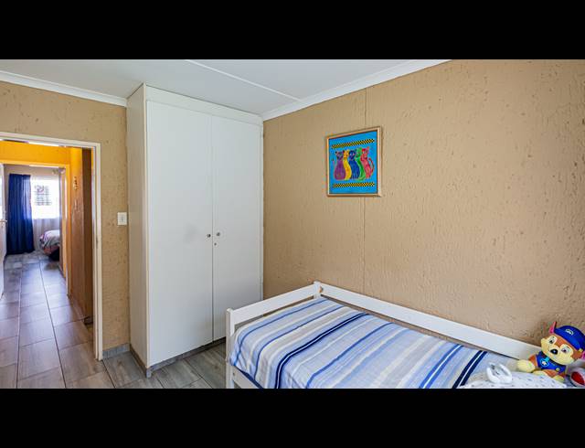 3 BEDROOM APARTMENT FOR SALE IN WINCHESTER HILLS